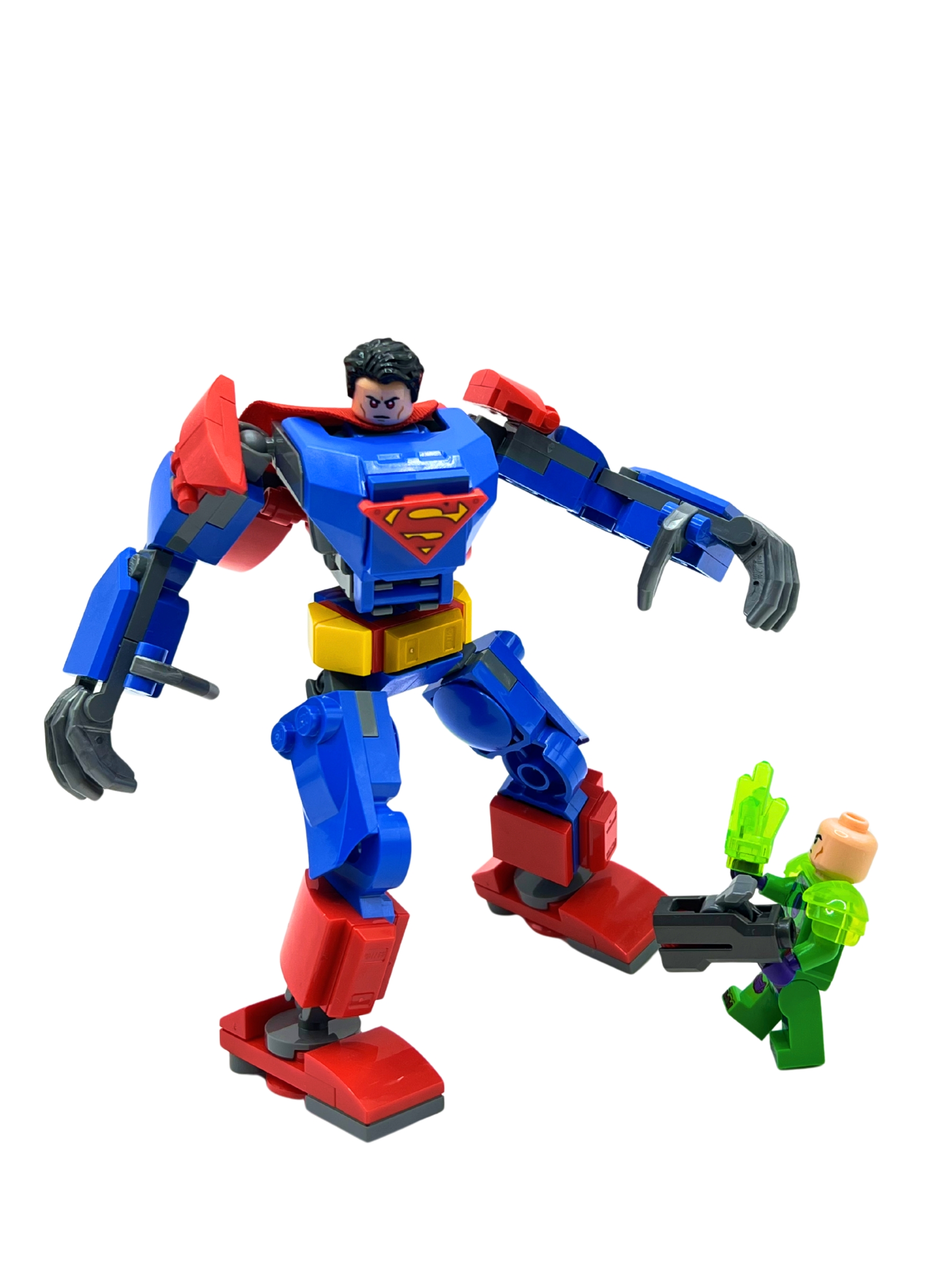 Superman mech in blue and red with S logo fighting Lex Luthor