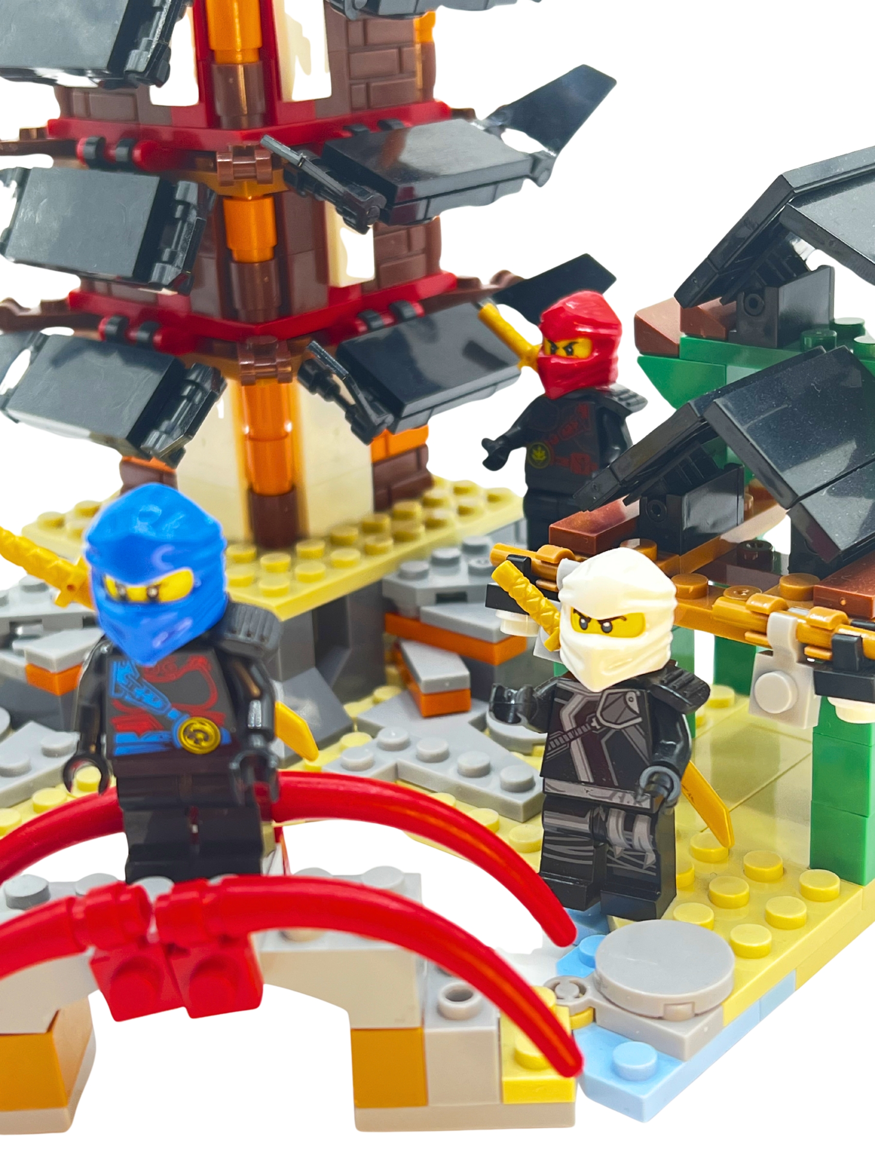 Ninja Fortress set - blue and white ninja near pagoda with red bridge